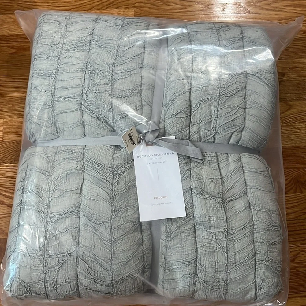 Anthropologie Ruched Voile Vienna Quilt Size Full NWT